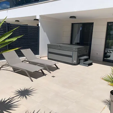 Capitol Exclusive With Private Terrace Apartment Zadar