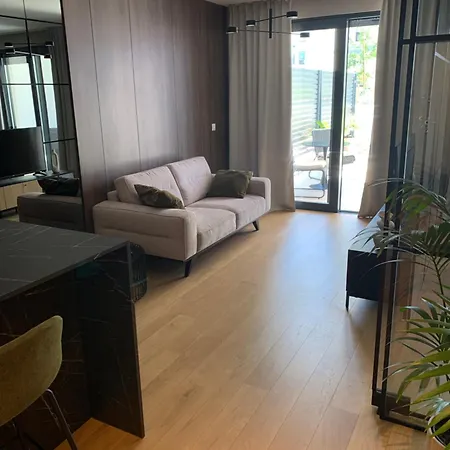 Capitol Exclusive With Private Terrace Apartment *