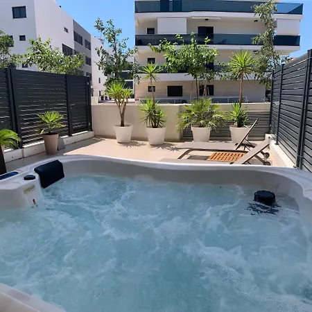 Capitol Exclusive With Private Terrace *