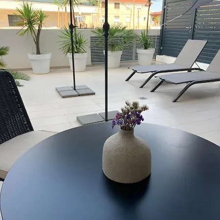 Capitol Exclusive With Private Terrace Apartment